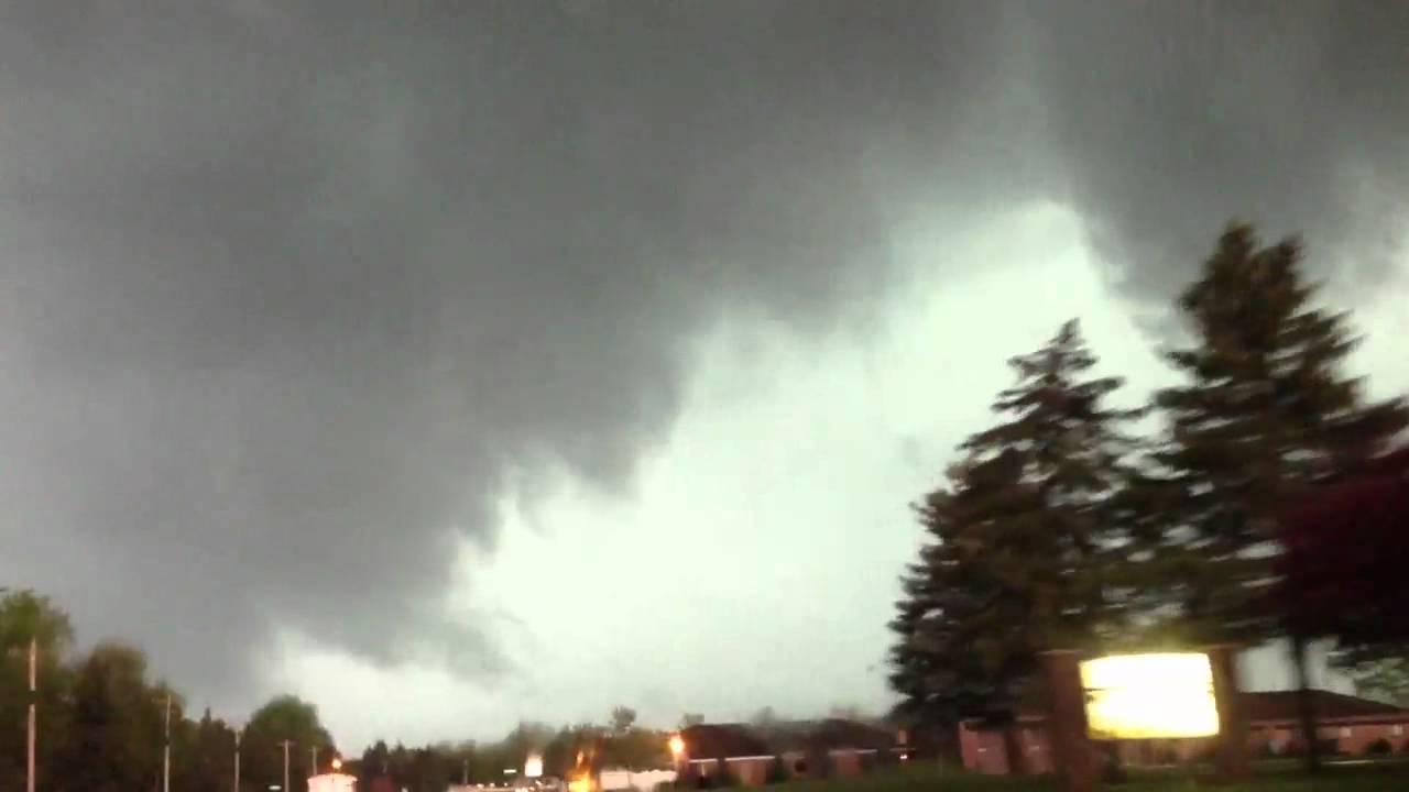 Wall Cloud Rotation near St. Cloud/Sartell Minnesota May 1st, 2012 (HD Version