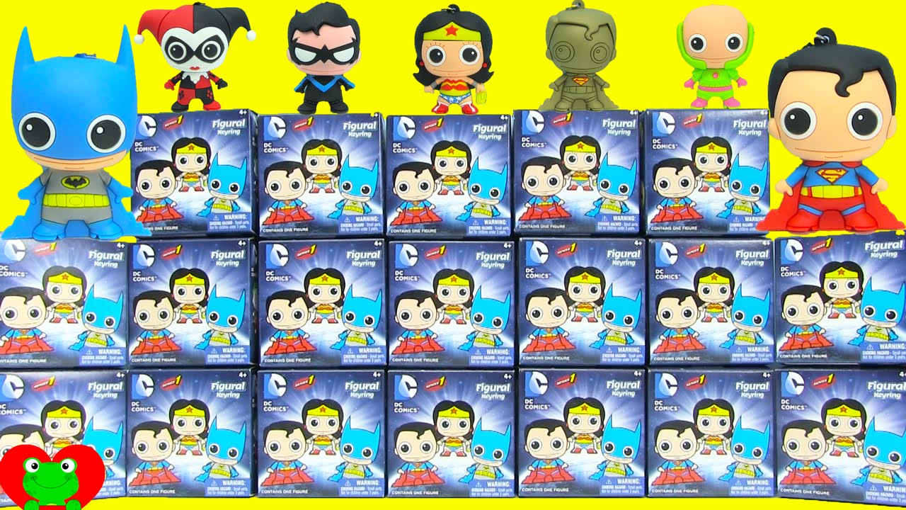 family friendly resorts DC Comics Figural Keyrings with Superman and Wonder Woman