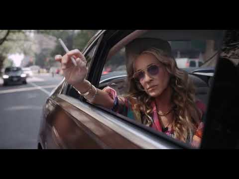 Sarah Jessica Parker in And just like that - smoke