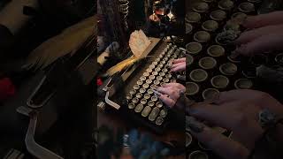 yunzii QL75 Vintage Retro Typewriter Mechanical Keyboard  | Cocoa Cream V2 Linear Switch Typing ASMR