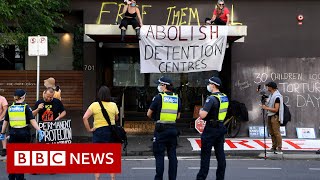 Inside the hotel where Novak Djokovic is detained - BBC News