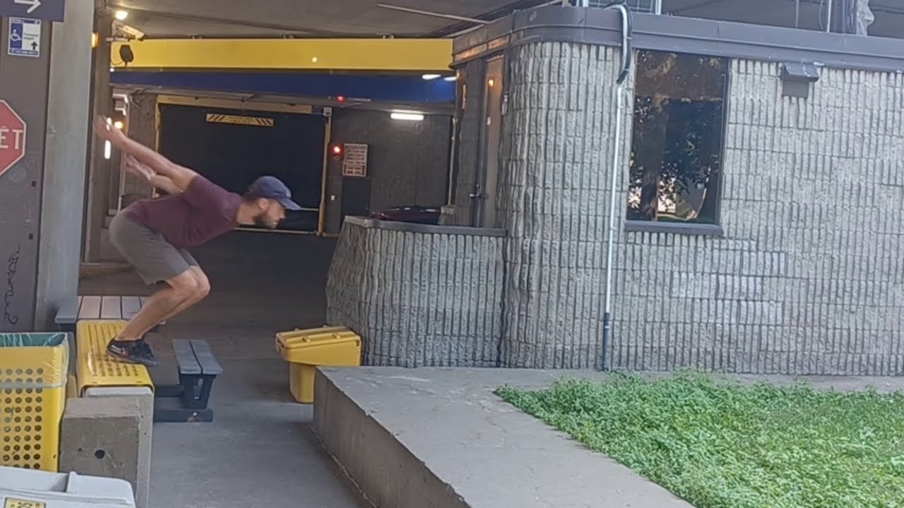 Montreal Movement: Experiments w/ Flow (@ The Olympic Park) - YouTube