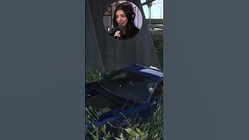 Cops Are Completely OBLIVIOUS to Scarlett Hiding in a Bush #shorts #nopixel #gta