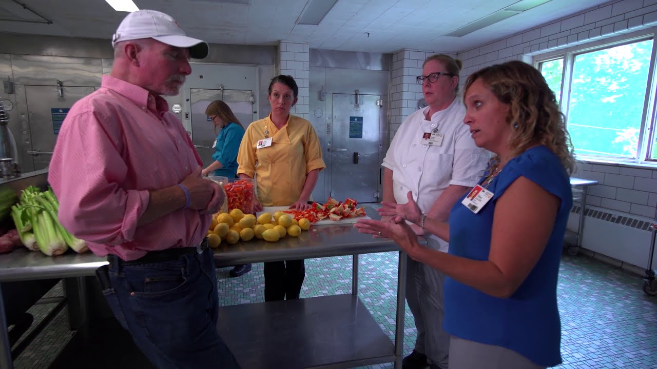 Relieving Food Insecurity: Grateful Hearts and SVMC - YouTube