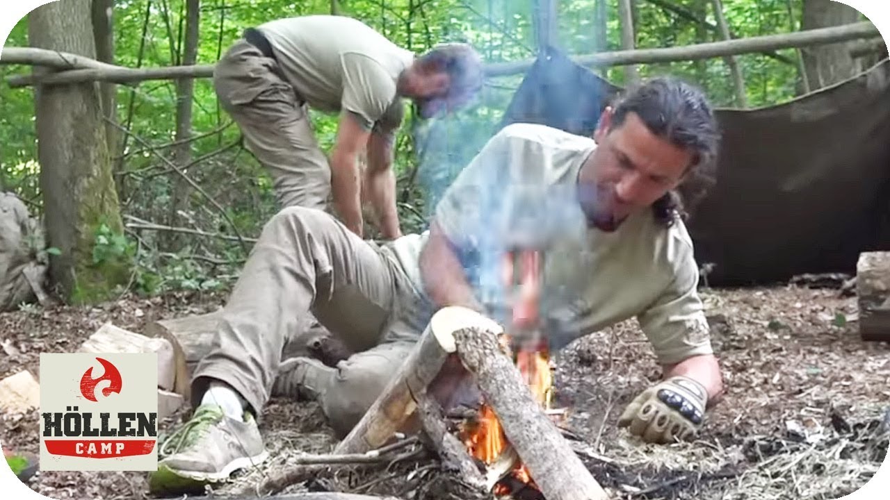 Aufbau des Nachtlagers: Jeder ist für sein Quartier verantwortlich | Höllencamp | ProSieben MAXX