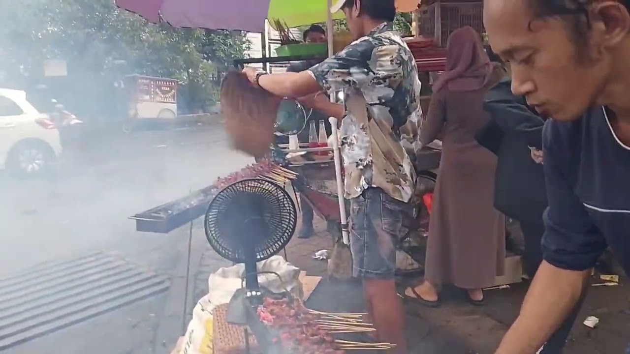 2000 TUSUK SATE AYAM LUDES TERJUAL DALAM 7 JAM