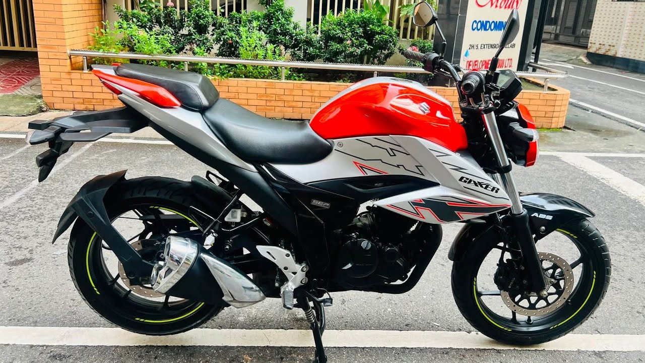 Suzuki Gixxer Fi ABS 2024 Silver