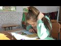 «Мне он нужен для общения». В Басарабяске дети из Украины изучают румынский язык