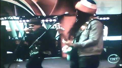 Bruno Mars Performs the Lazy Song at the PreGame Show NBA All Star Game Magenta Carpet! 2/20/11