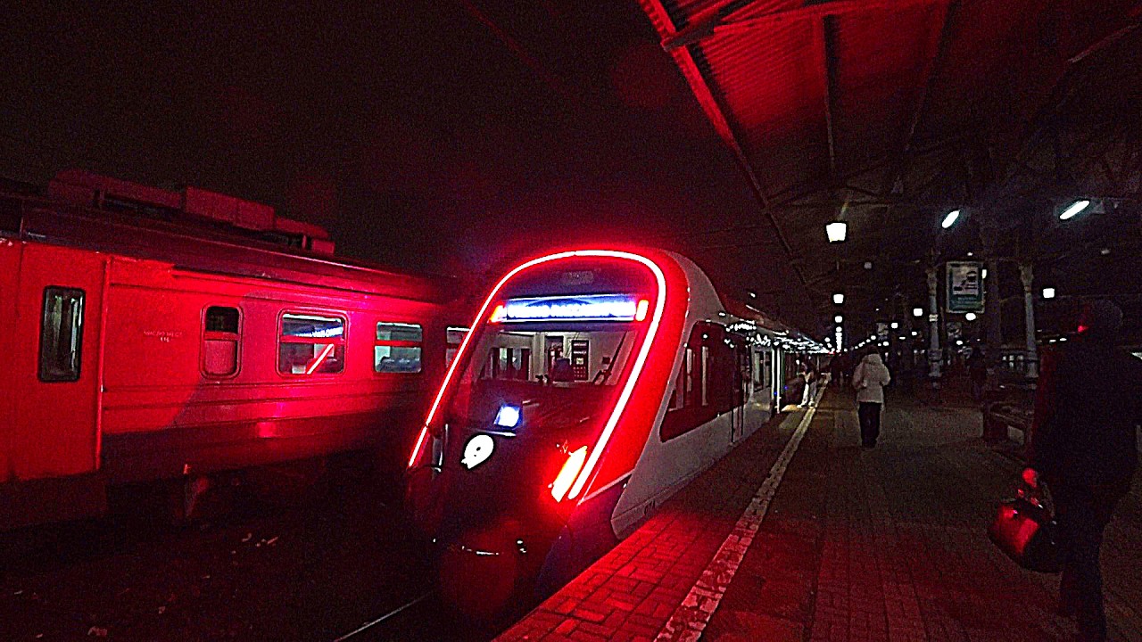 Поездка на Ново-Иволжском поезде из Москвы / Российский общественный транспорт