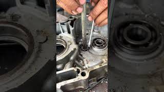 how to remove bearings #tiktokviral #madieymachine #mechancial #automobile #mecanical #machine