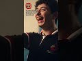 هذا المدرس كان ذكي ا في التعامل مع طالب مشاغب  درس لا ي نسى لطلاب الصف الأخير 