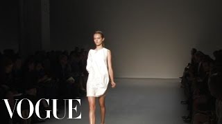 Fashion Show - Calvin Klein: Spring 2010 Ready-to-Wear