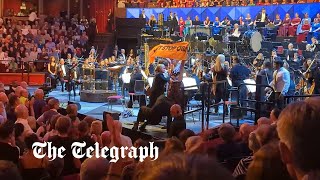 video: Just Stop Oil protesters disrupt BBC Proms opening night