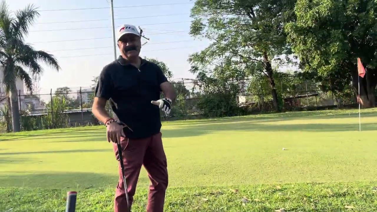 Hole 13 ⛳️ Grip – Hold It Light	•	Think “shake hands” grip, not tight.	•	A relaxed grip 