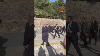 Η άφιξη του Κυριάκου Μητσοτάκη στο Φόρουμ των Δελφών