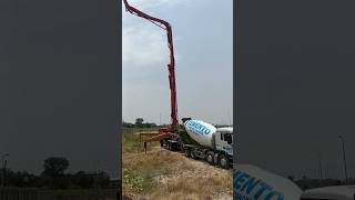 Projection wall Concrete #shorts #construction #youtubeshorts #shortsfeed #civilwork #concrete