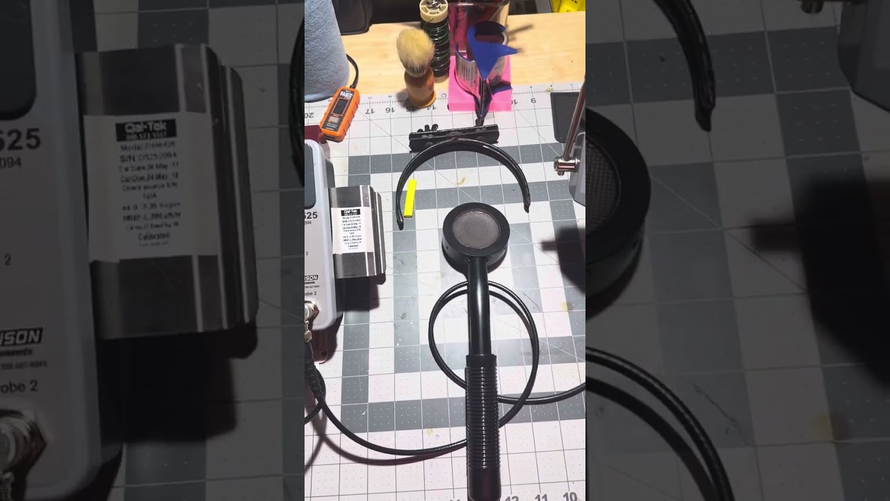 Am241 Alpha attenuation demo