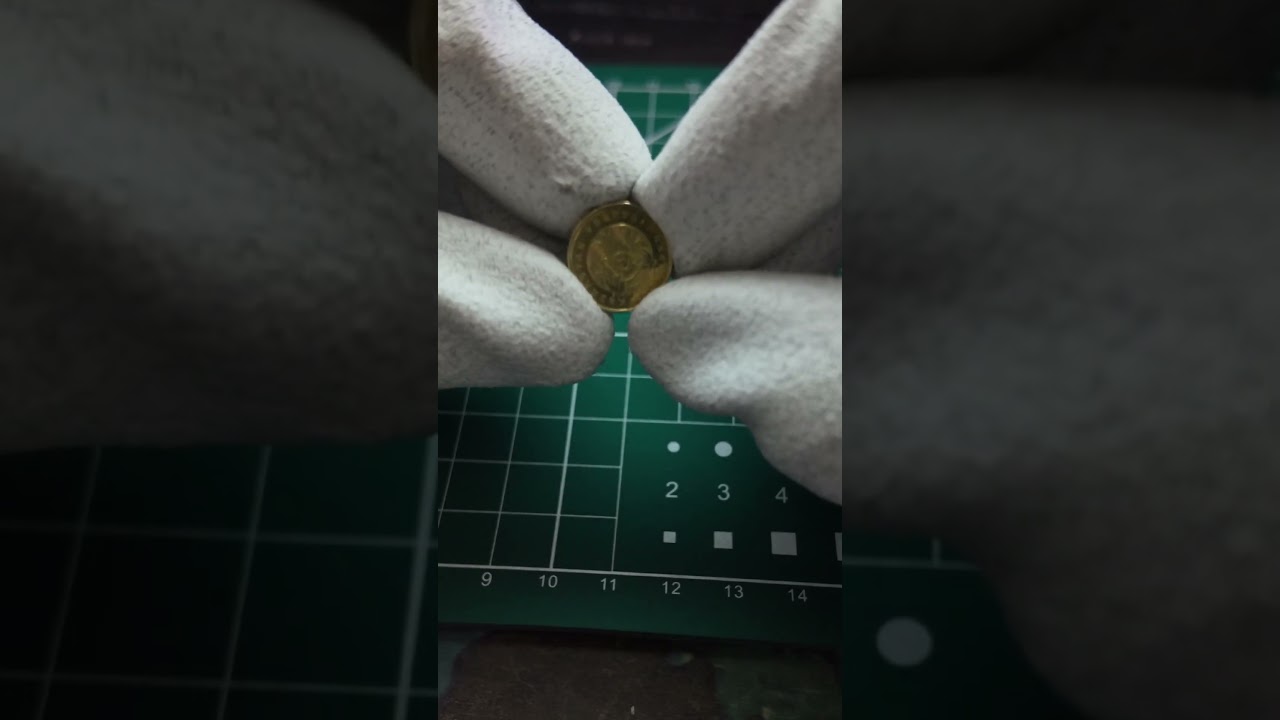 Крошечная, но магнитная — 1 тенге 2017 в коллекции «единичек»