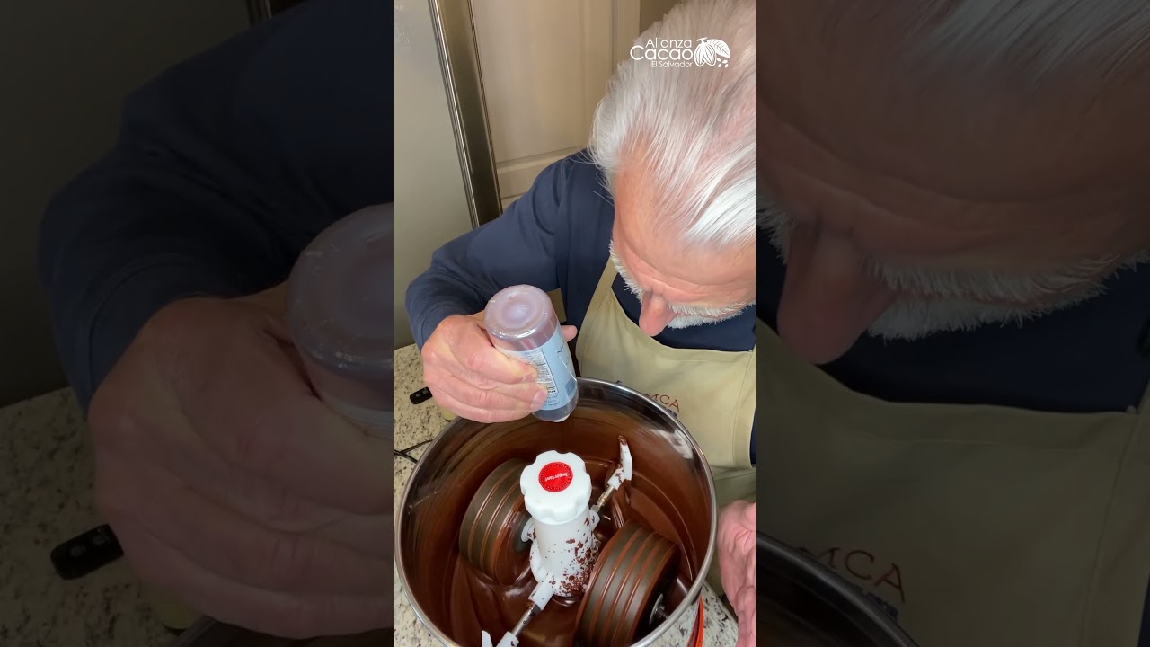 9/15 Haciendo Chocolate en Casa -  Agregando Lecitina y Vainilla