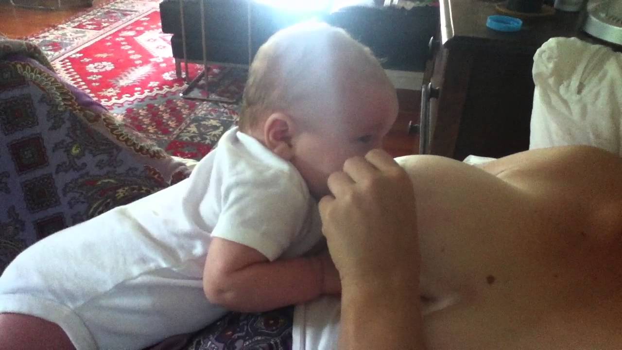 baby refusing nipple
