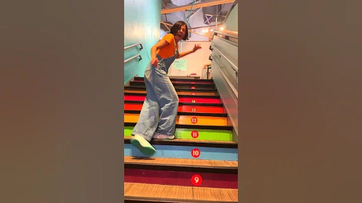 Going up the stairs! 🪜🚀 #123andres #maths #counting #kindergarten #kidsmusic #kidsvideo #preschool