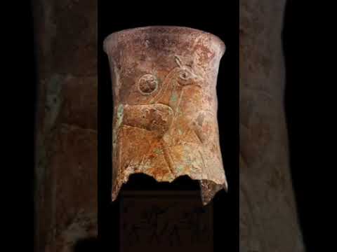 ساغر سیمین با نقش اسبمحل کشف عمارلوارتفاع ده و نیم سانتی مترقطر دهانه هفت