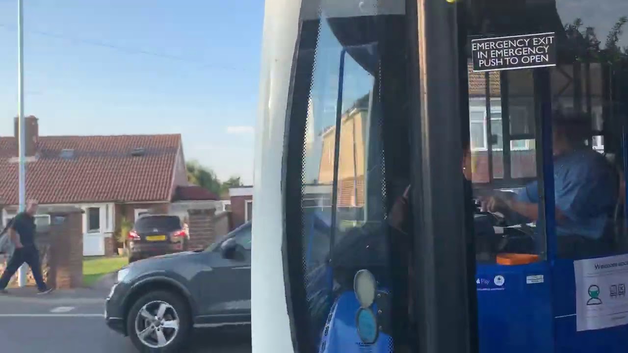 STAGECOACH BUS ROUTE PULSE PASSING THROUGH BROUGHAM ROAD WORTHING YouTube