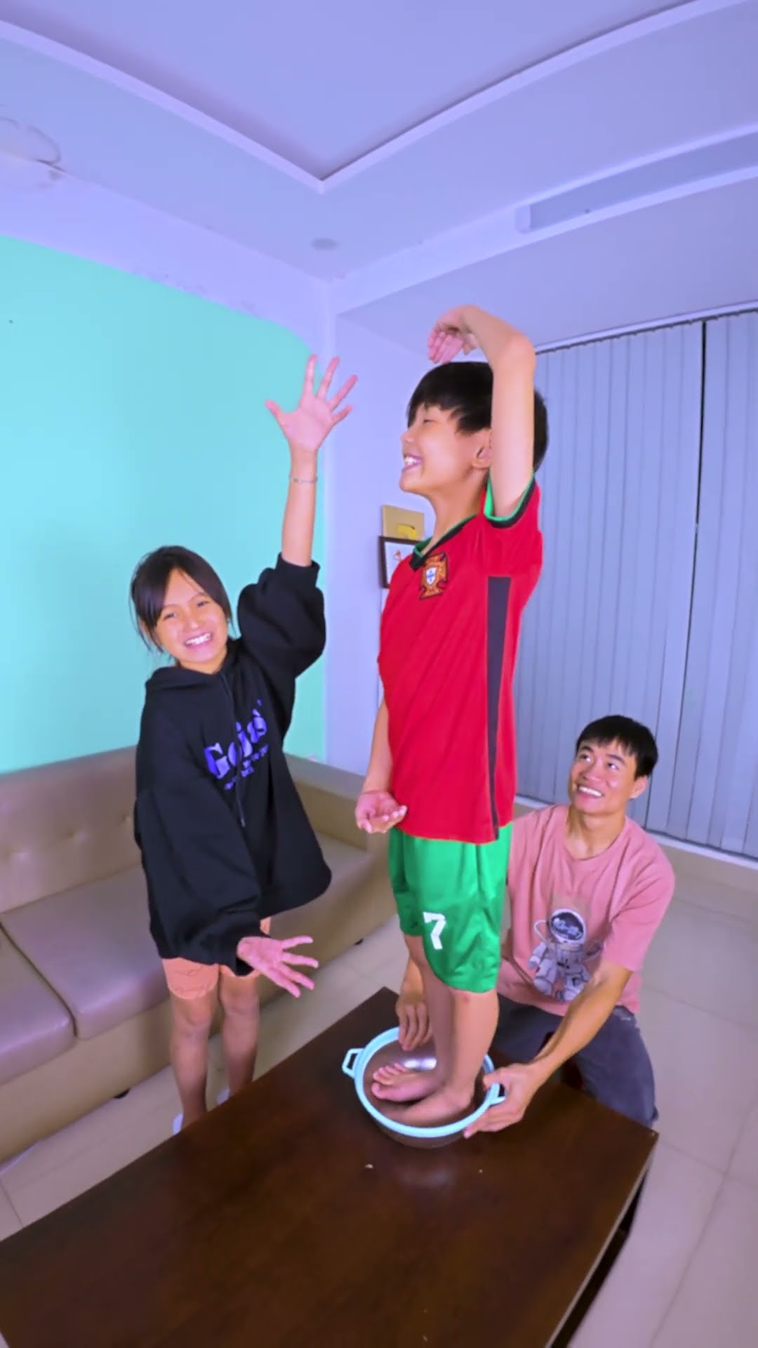 ACC - Một Cậu Bé Hộp Nhạc Thật Tuyệt Vời || A Wonderful Music Box Boy. #funny #trollteam #trending