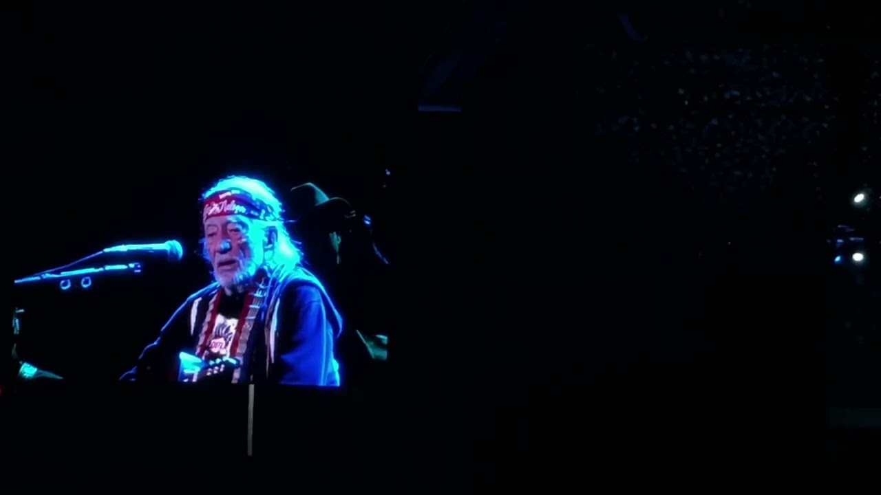 Last Leaf on the Tree ~ Willie Nelson: Outlaw Music Festival | Live in St. Louis, 9/08/2024