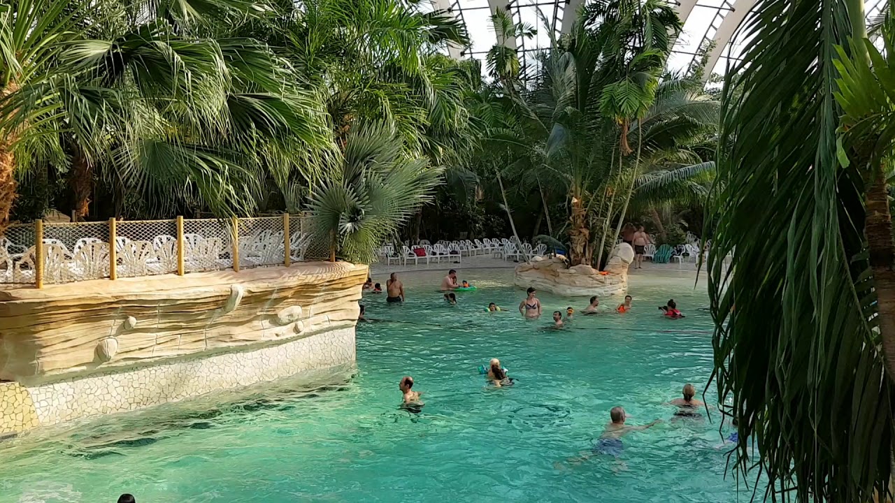 Center Parc Les trois forêts Wellenbecken - YouTube