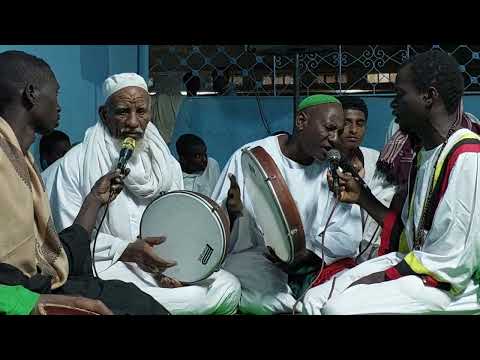 ازرق طيبة يستمع ل مديح أهلنا البديرية ب رئاسة السجادة القادرية سجادة العركيين