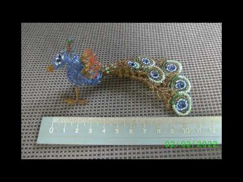 Павлин из бисера (Beaded peacock)