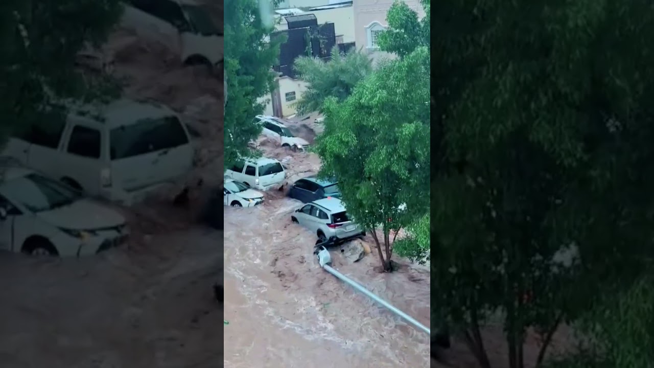heavy rain in Jeddah Saudi arabia 