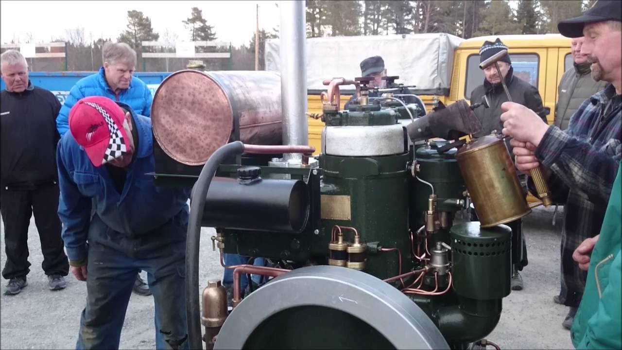 Jerngänget startar Gillhovsmotorn-Bolinder 50hk tändkulemotor