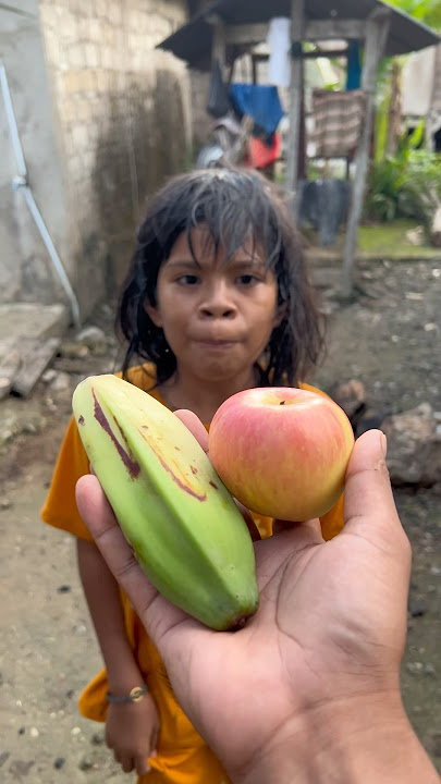 Pilih pisang atau apel #shortsvideo #jajanan #shorts