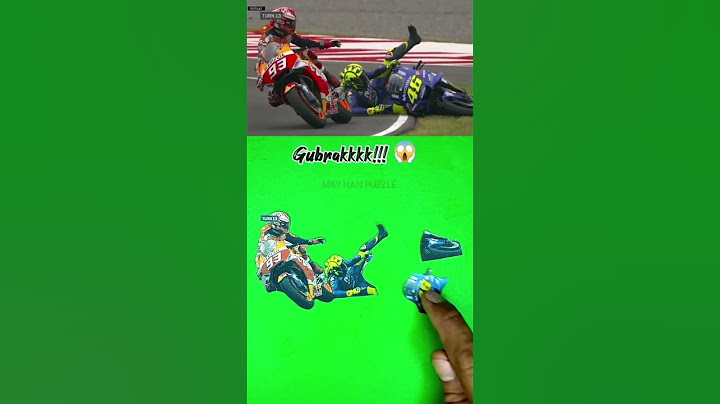 Valentino Rossi terjatuh saat duel balap dengan Marc Marquez 😱#shorts #motogp