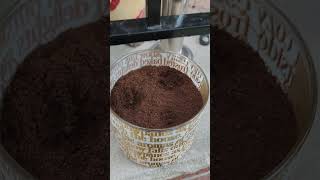 Keep Mosquitoes Away with Coffee Grounds & a Candle! 🕯️🦟 #MosquitoHack #InsectRepellent