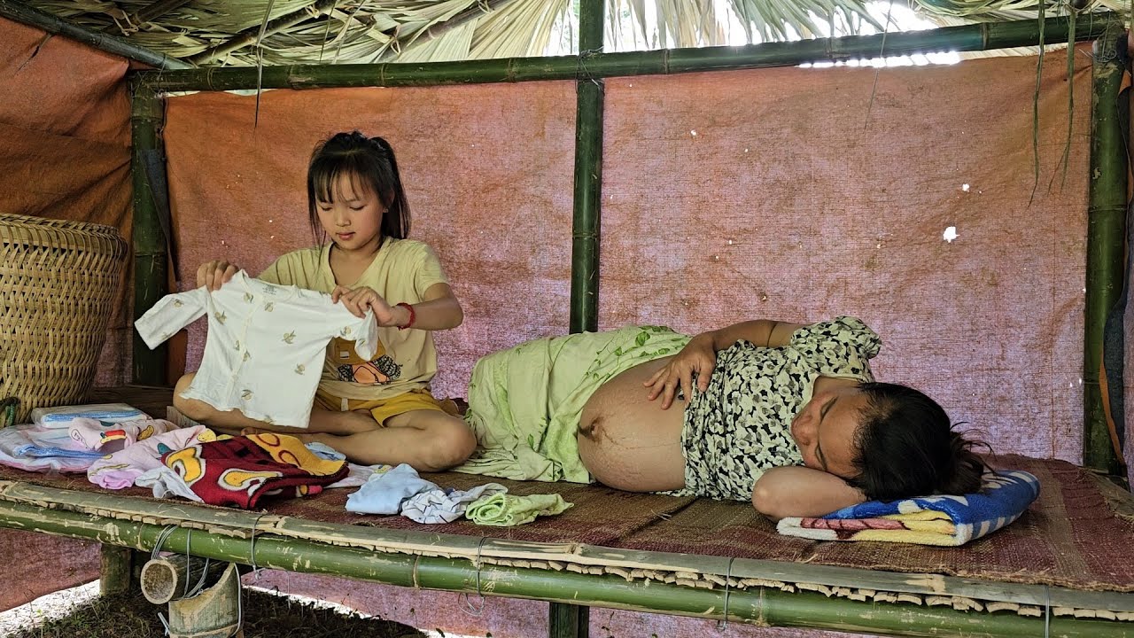 27-year-old single mother, 8 months pregnant, picking grapefruits and selling baby items.
