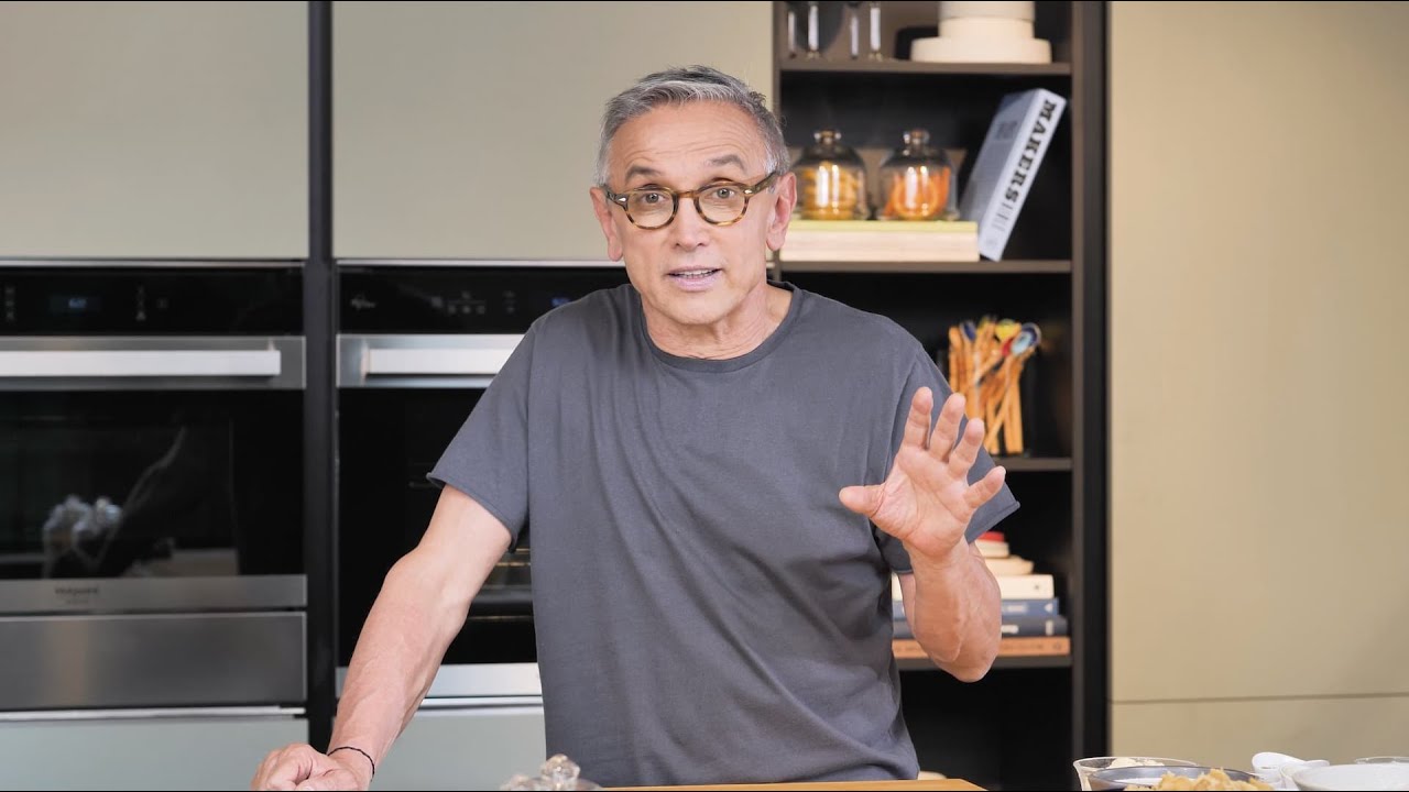 Tortellini con fonduta di Parmigiano | Chef BRUNO BARBIERI