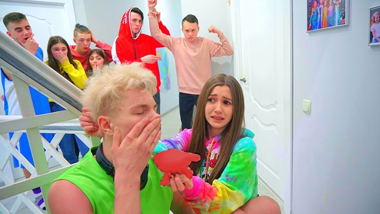 Дима против Кшколски обрачуношаркаша! | Дечаци се боре за Дианину љубав | Теенаге Сховдовнс!