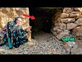 The genie appeared inside the hut. The most terrifying incident for the homeless girl.