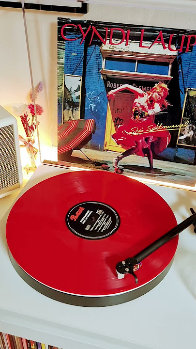 [Vinyl💽] CYNDI LAUPER (1983)🎵Girls just want to have fun #cyndilauper #vinylmusic