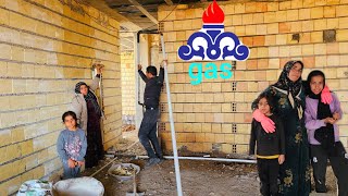 Download Lagu A mother's love for building her children's home in the winter blizzard in her husband's absence MP3