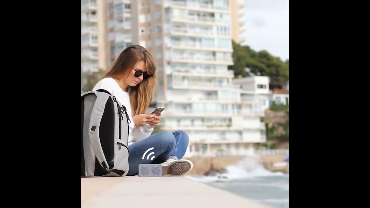 “LifePack's USB solar charger can charge your iPhone 6 up to 12 times! 😳😳😳 