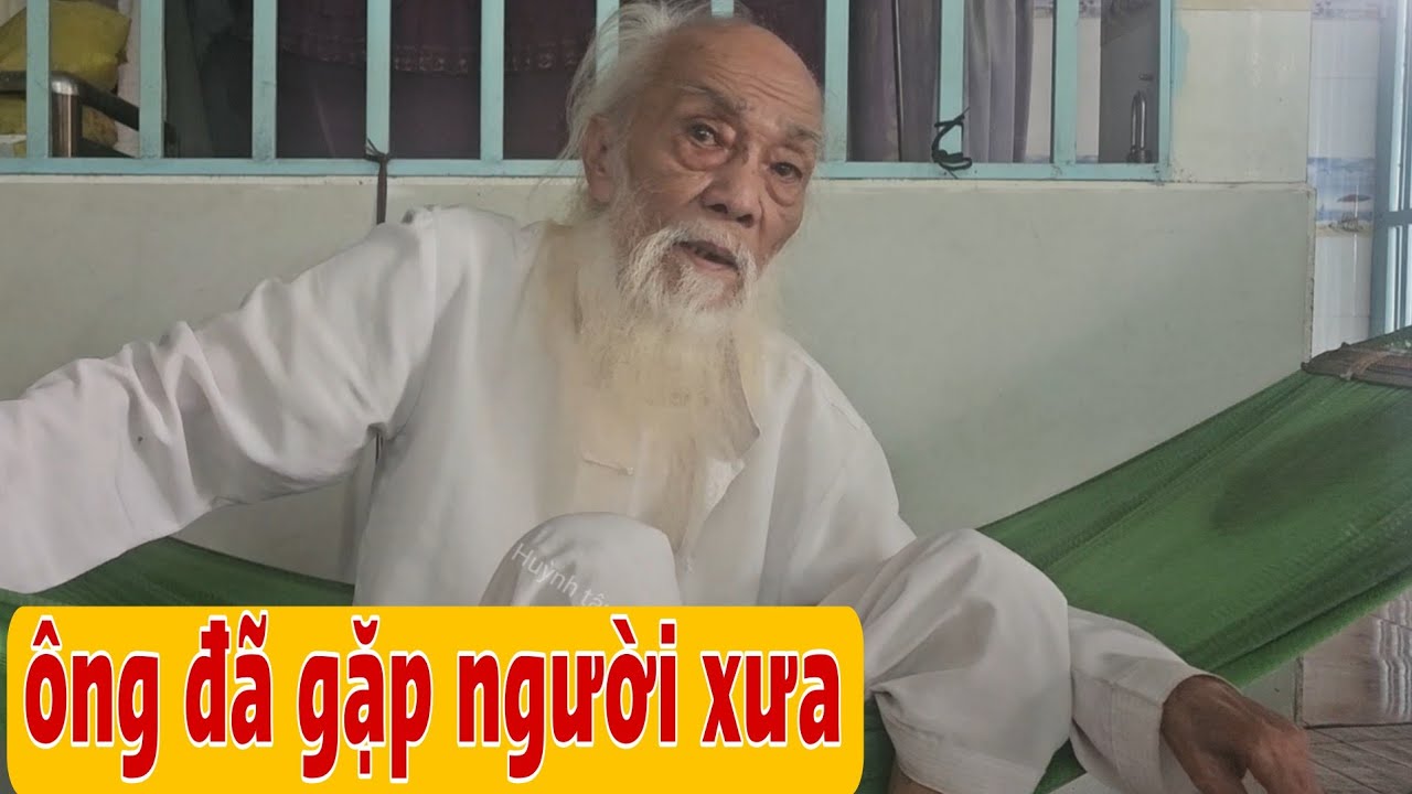 Мастер змей Онг Ту Дан рассказывает о своих встречах с древними людьми и историях о рытье могил в...