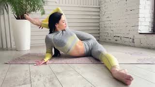 Ultimate Flexibility Yoga Middle Splits & Leg Oversplits