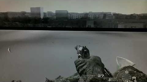 CoD:MW2 How to get out of the map on "Hidden"