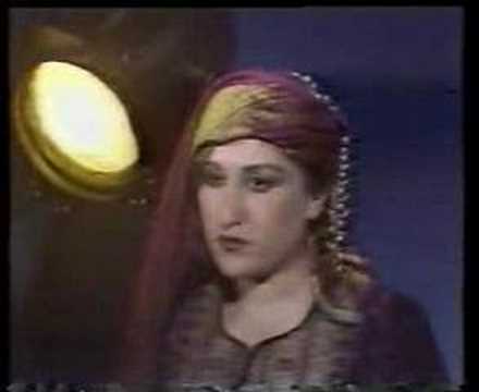 Parasto-Pa ashiqi ke