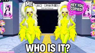 COPYING OUTFITS IN DTI... *Funny* (Dress to Impress)